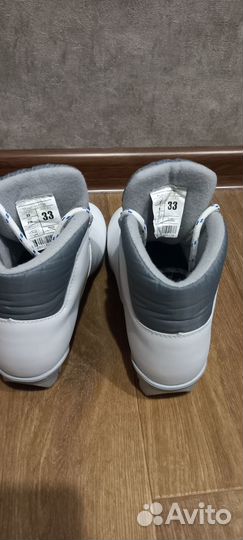 Лыжные ботинки