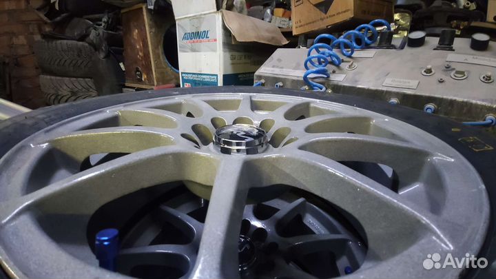 R15 Viatti Strada Asimmetrico 195/65, PCD 5x100 DIA 73.1