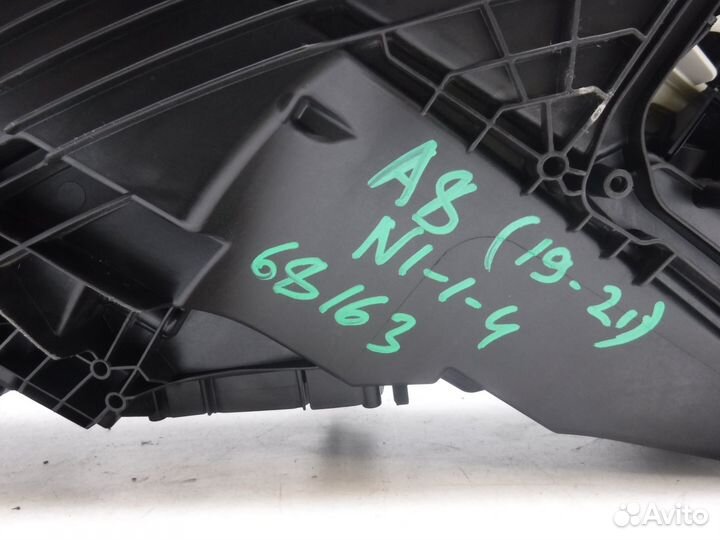 Фара левая на Audi A8