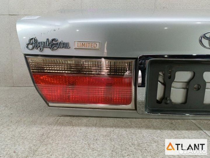Крышка багажника toyota crown
