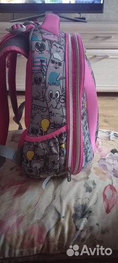 Ранец с ортопедической спинкой,регулировка лямок