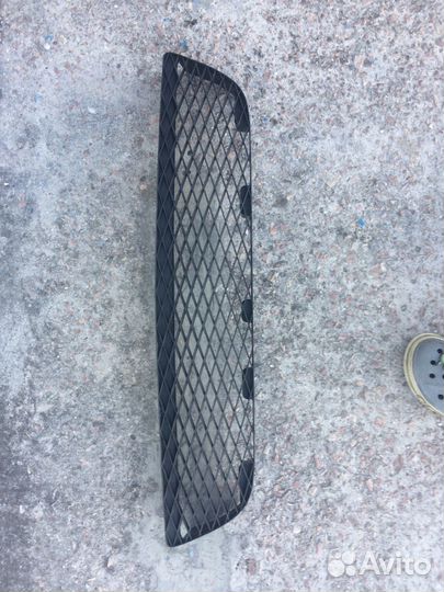 Решетка бампера mazda 3 bk