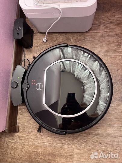 Робот пылесос panda