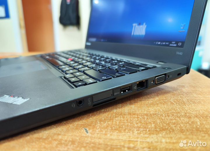 Быстрый компактный Lenovo Core i5/ 8Gb/ SSD240Gb