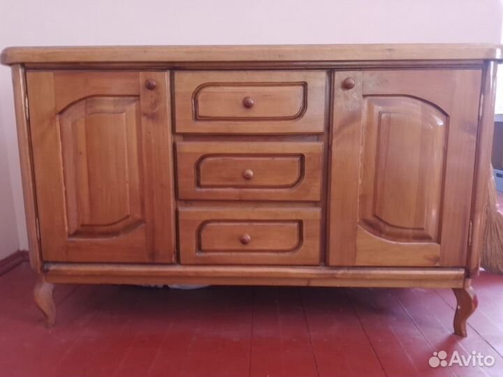 Комод из массива дерева