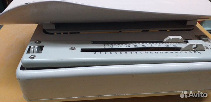 Продам весы из СССР для грудничков