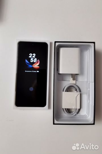 Vivo iQOO Neo9S Pro+, 12/256 ГБ