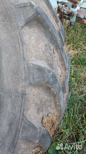 Шины тракторные б/у