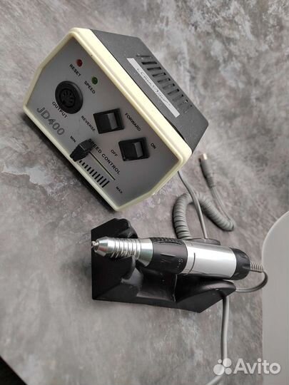 Аппарат для маникюра и педикюра