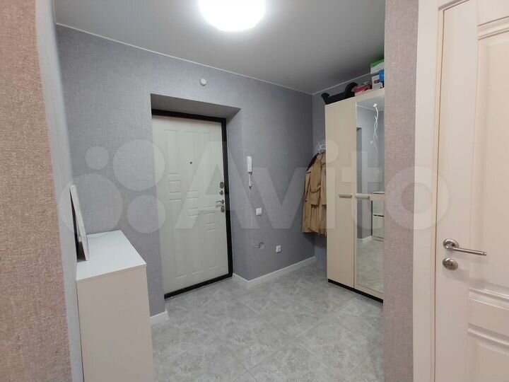 3-к. квартира, 70 м², 1/10 эт.