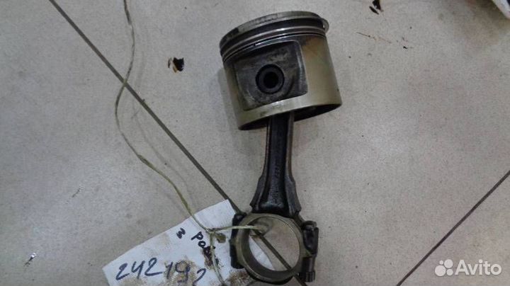 Поршень с шатуном Land Rover Discovery 1 1989-1998