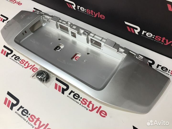 Накладка на 5-ю дверь Land Cruiser Prado 150 K244