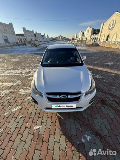 Subaru Impreza 2.0 CVT, 2011, битый, 188 000 км