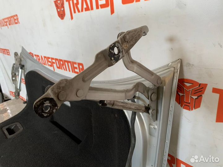 Петли крышки багажника Фольксваген Пассат В5