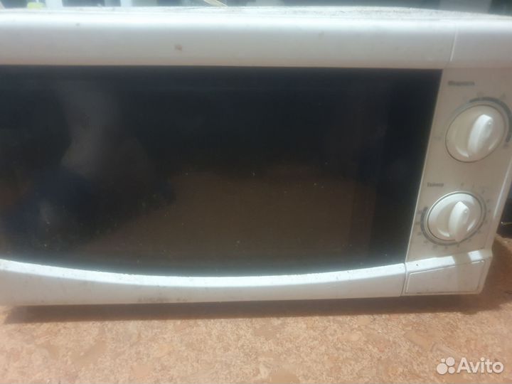 Микроволновка Elenberg