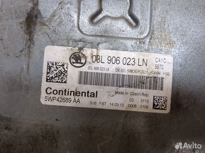 Блок управления двигателем Skoda Roomster, 2013