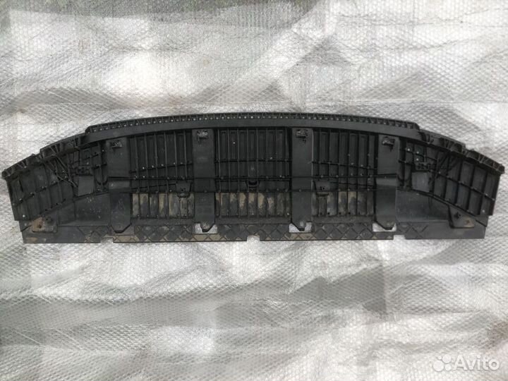 Пыльник бампера передний Audi Q3