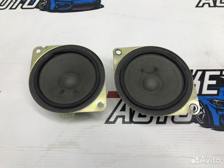 Динамик в торпедо Toyota Vitz SCP10 86160-52010