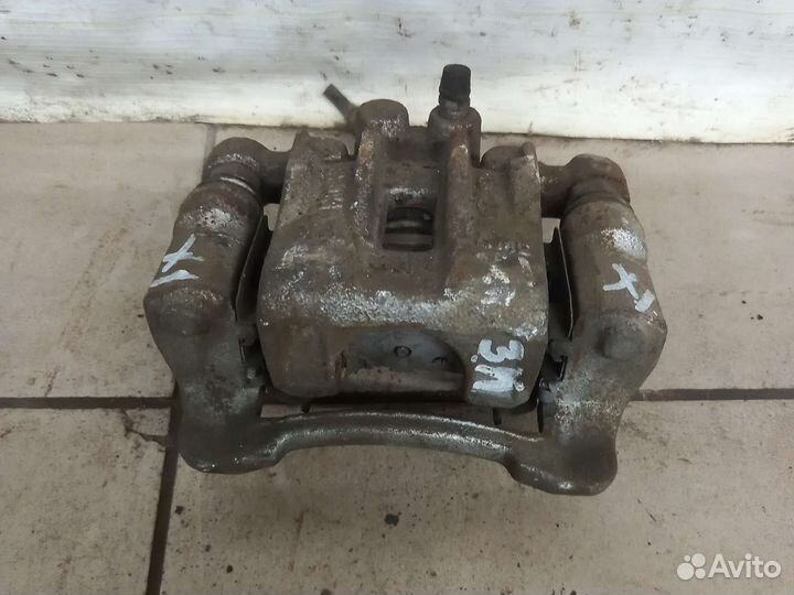 Суппорт задний правый Хендай ix35