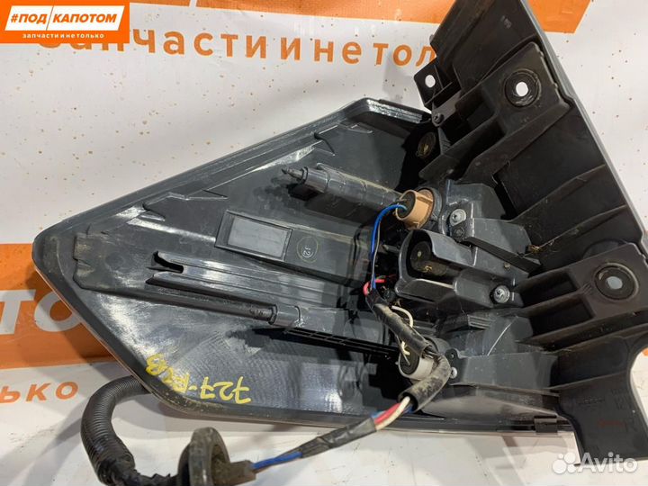 Фонарь задний правый Nissan X-Trail T32 2016