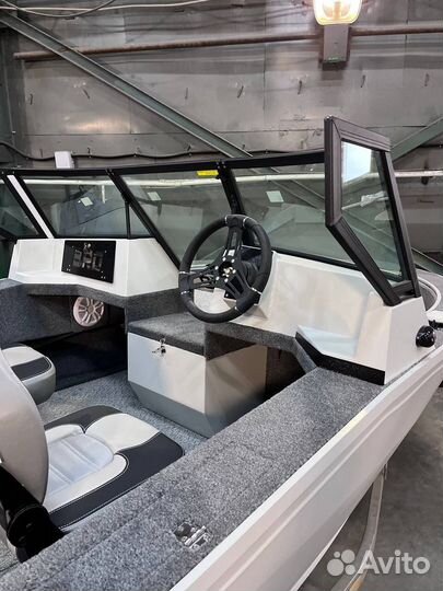 Моторная лодка BRO 4.7 classic