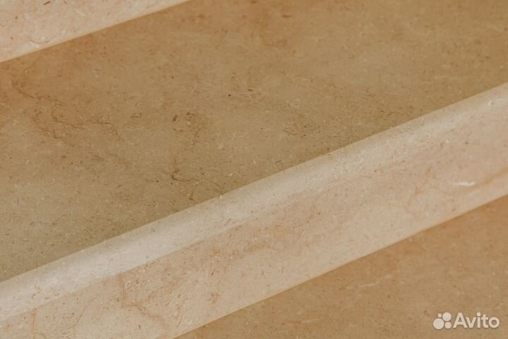 Ступени из мрамора