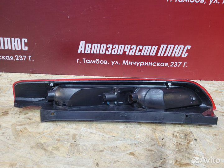 Фонарь задний левый Ford Focus 2