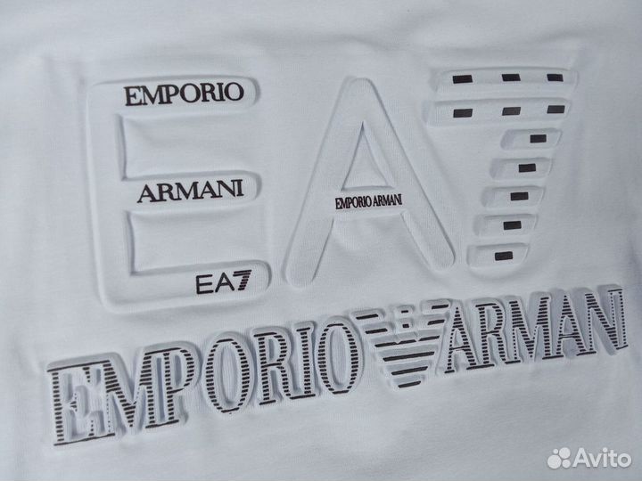 Футболка Emporio Armani