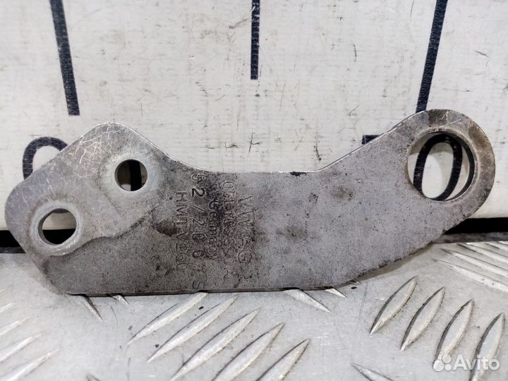 Б/У Кронштейн подъемная проушина#001