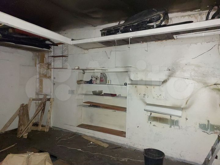 Гараж, > 30 м²