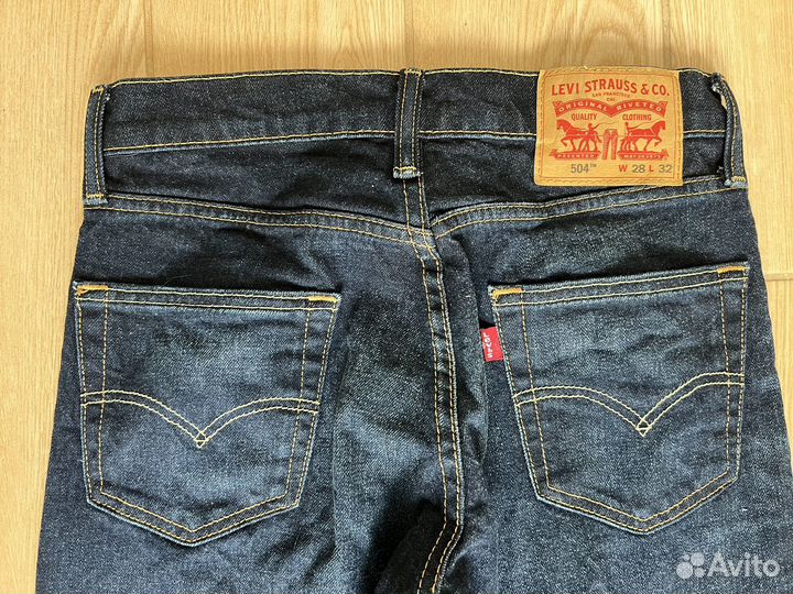 Джинсы мужские levis 504. (W28 L32.)