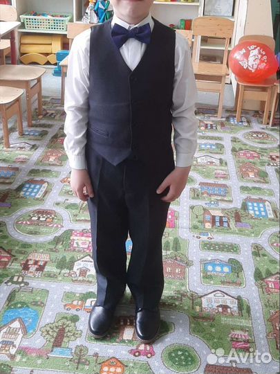 Костюм праздничный