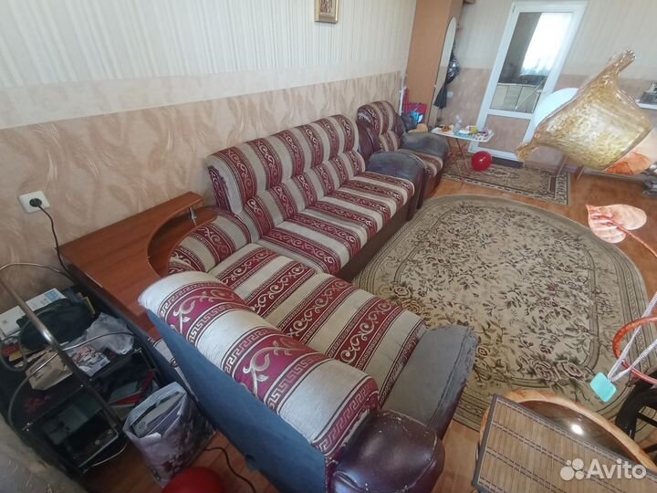 Угловой диван бу