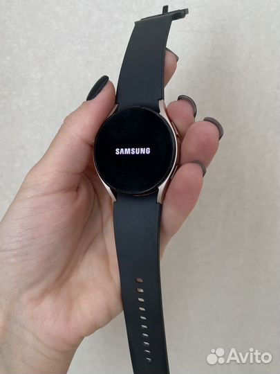 Смарт-часы Samsung Galaxy Watch4 40mm