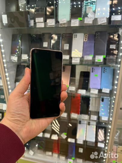 Samsung Galaxy S21, 8/256 ГБ