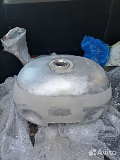 Топливный бак intruder vs1400