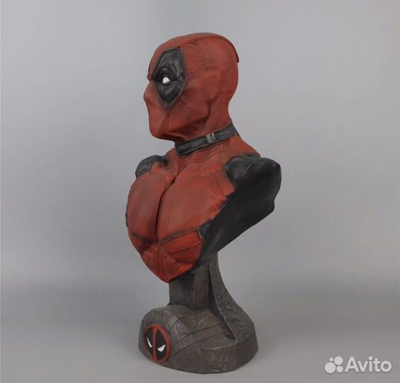 Статуэтка Deadpool
