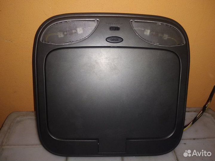 Панель передняя (Телевизор) Mercedes Viano W639 OM