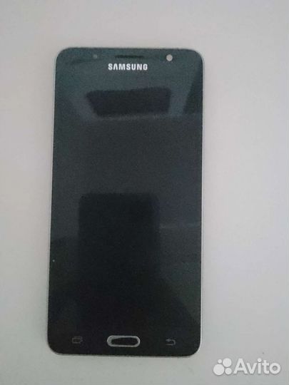 Телефон Samsung