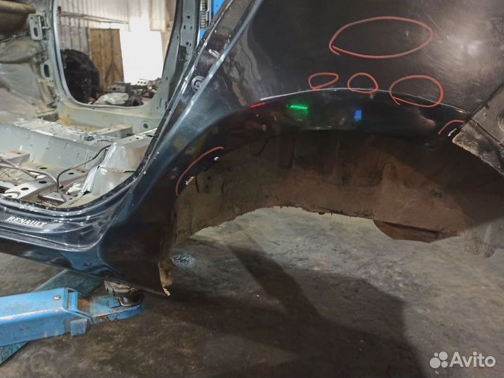 Крыло заднее левое Renault Megane 3