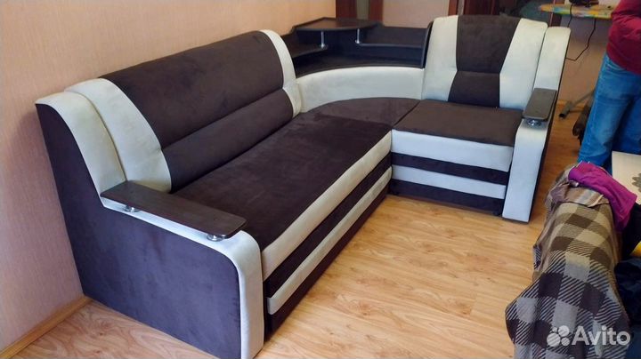 Диван угловой от фабрики