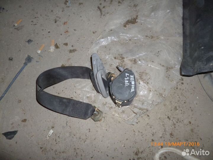 Ремень задний левый Mitsubishi Carisma (DA)