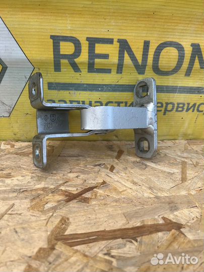 Петля двери багажника правая LADA Largus