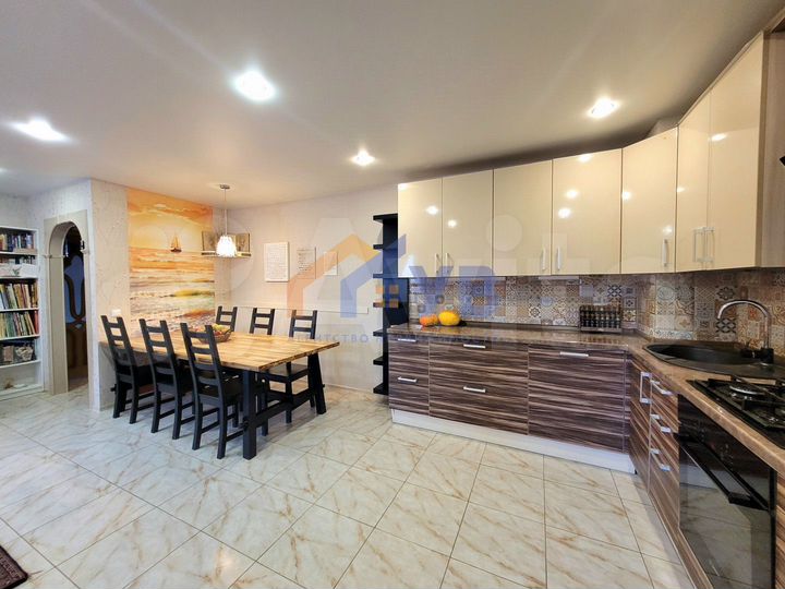 2-к. квартира, 73,9 м², 2/5 эт.