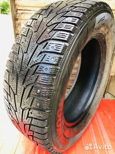 Hankook Winter I'Pike 215/65 R16 98T