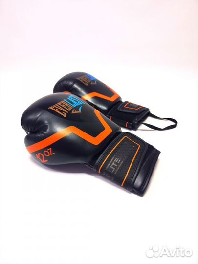 Боксерские перчатки EverLast Outshock 12 Oz