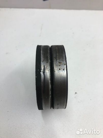 Ролик натяжной навесного оборудования Ford Focus 1