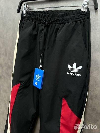 Стильные широкие штаны Adidas x Balenciaga(2024)