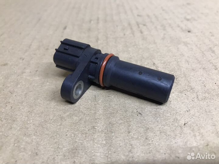 Датчик положения коленвала Honda CR-V 3 RE5 R20A2