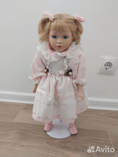 Кукла фарфоровая коллекционная новая